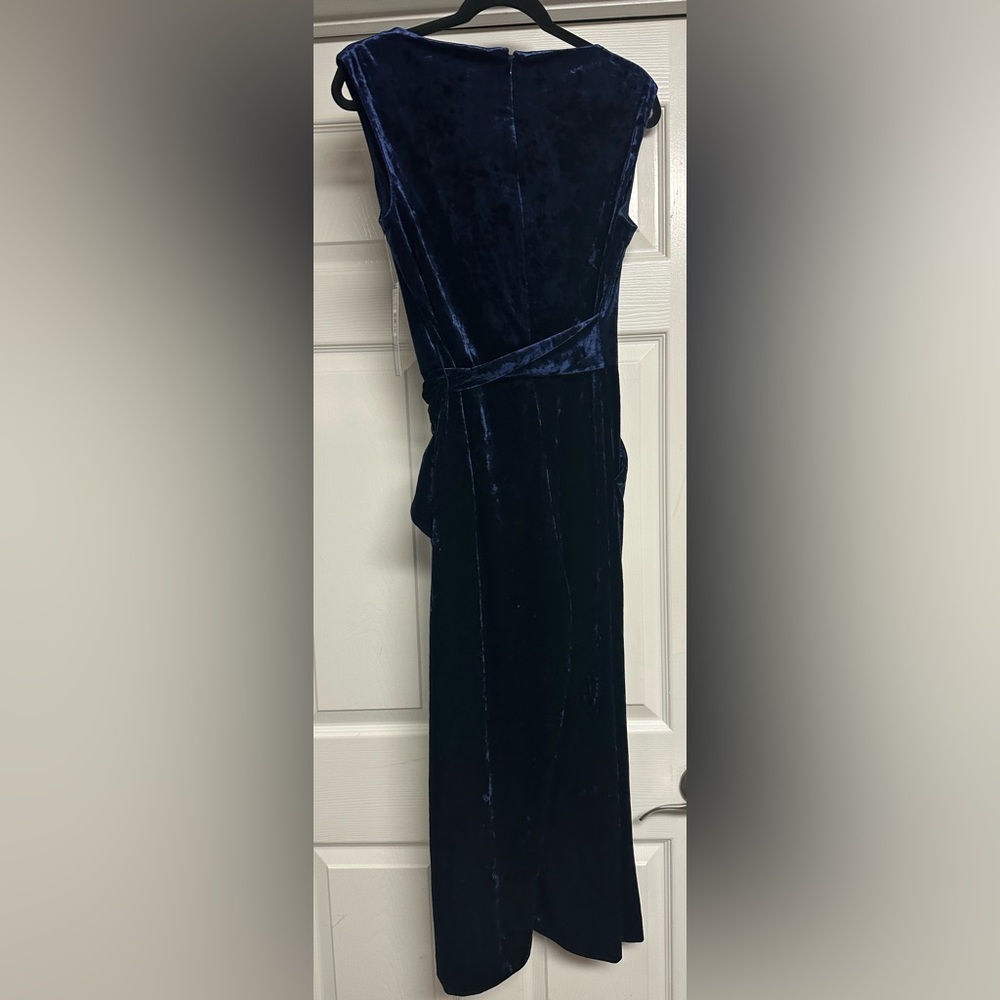 Tahari ASL Women’s Side Tie Jumpsuit  
Size: 8 
Color: Navy - Picture 3 of 9